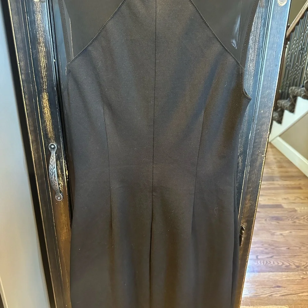 Banana Republic timeless black